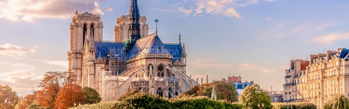 Take a Seine River Cruise Past Notre-Dame
